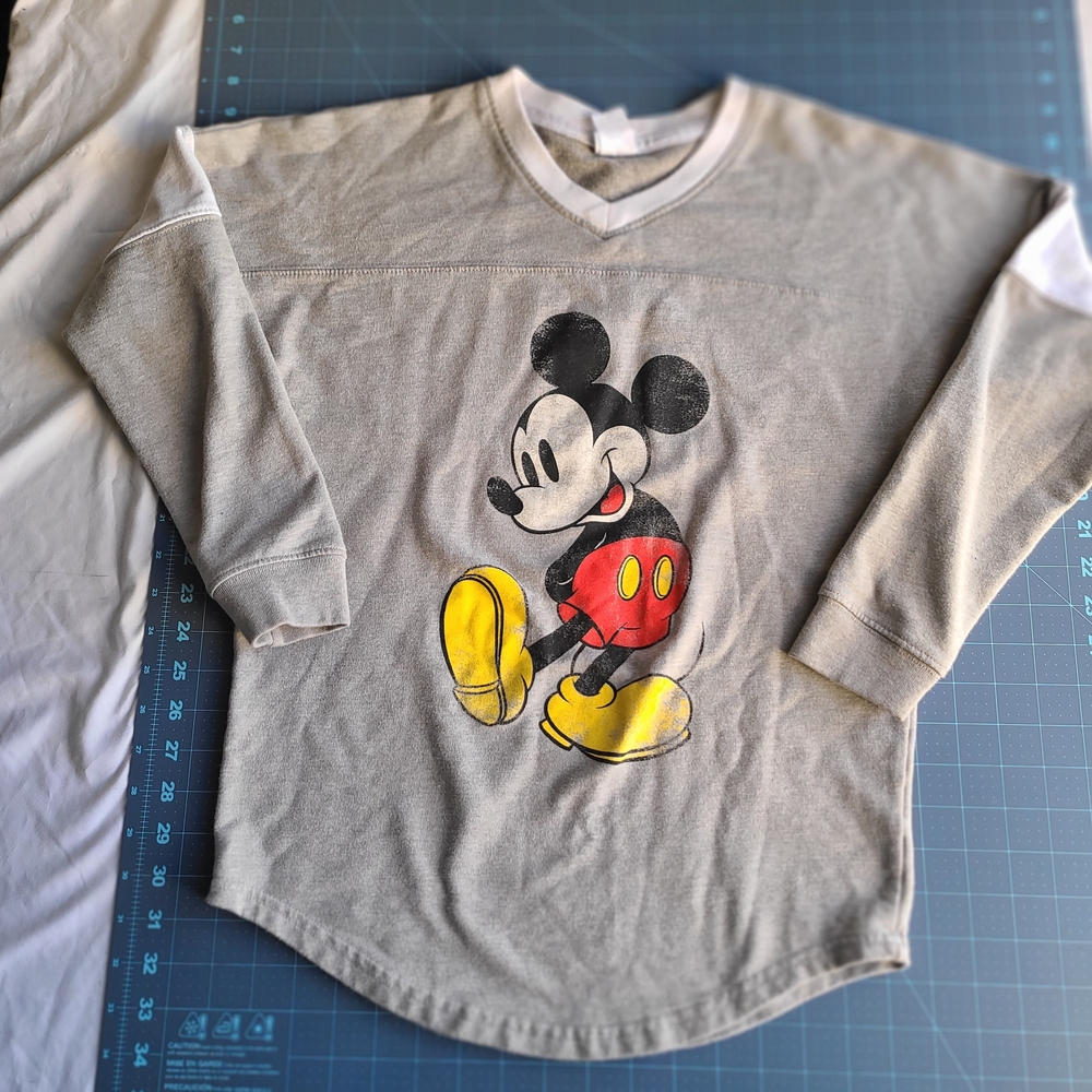 Mickey Mouse Y2K 2000s Vintage Vibe Nostalgia Icon Retro